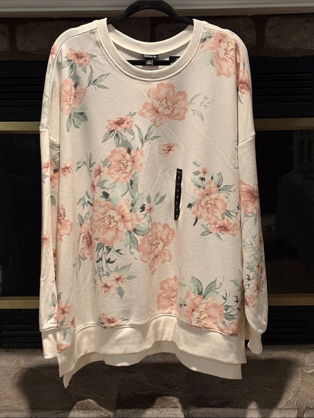 torrid Cream Sweatshirt with Peach Floral Motif